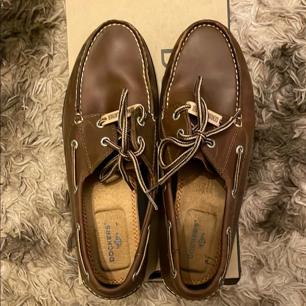 Dockers Brown Leather Boat Shoes with Moccasin Construction men’s size 10